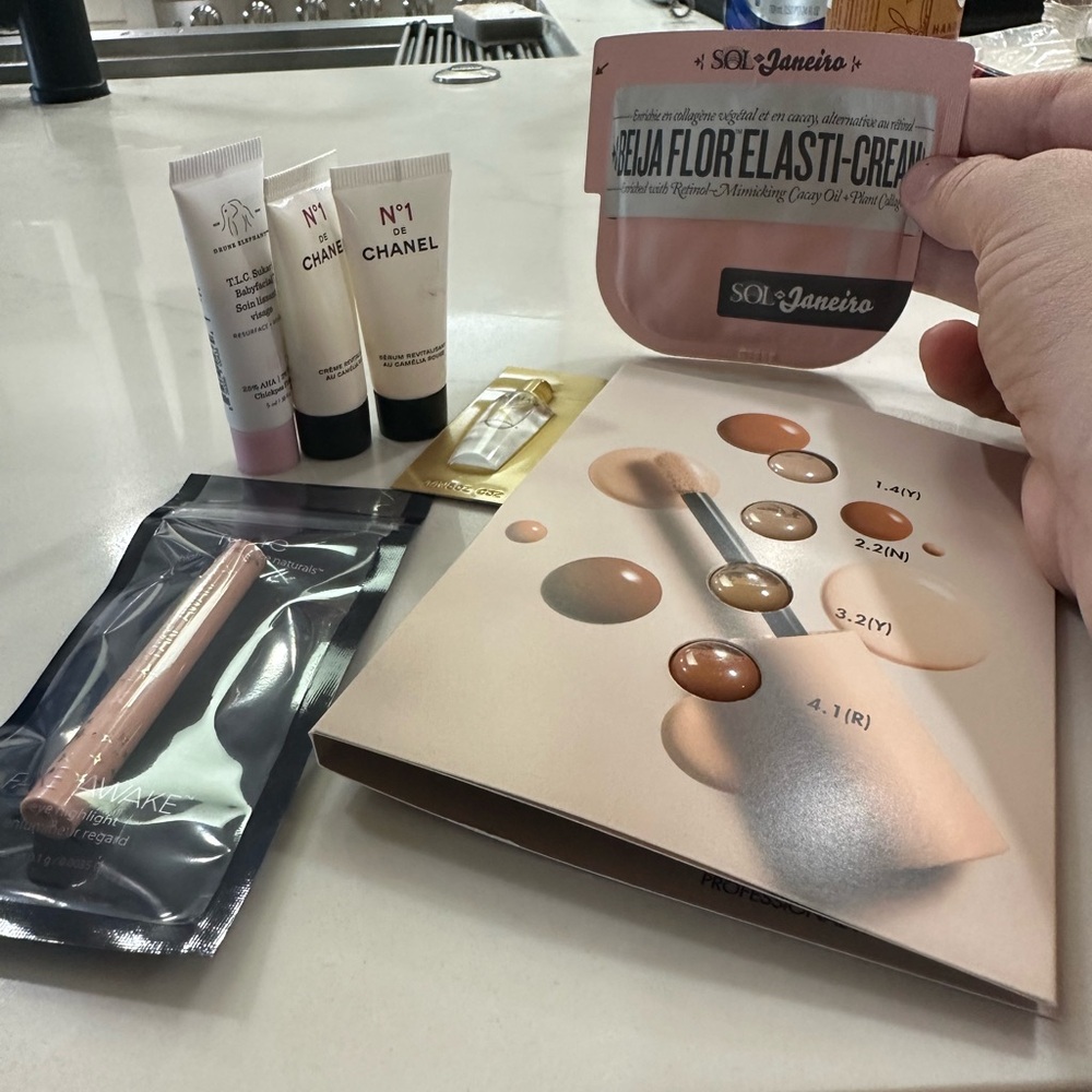 Luxury travel pack